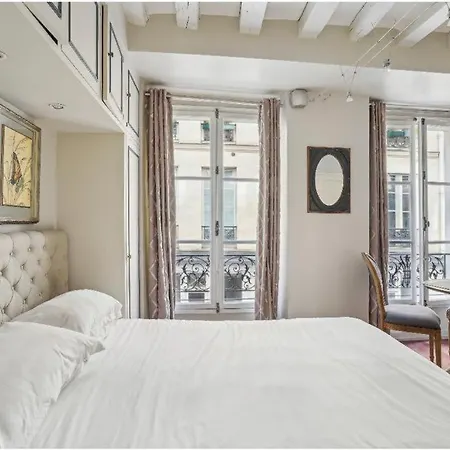 Appartement 7e Cosy Musee Du Louvre A 2 Pas Paris